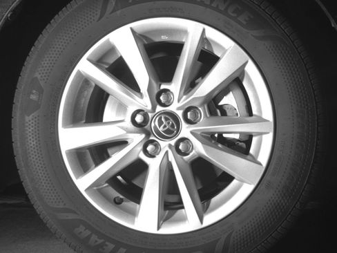 Used 2025 Toyota Camry LE image 22