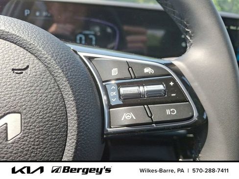 Certified 2025 Kia Seltos S AWD/4WD image 19