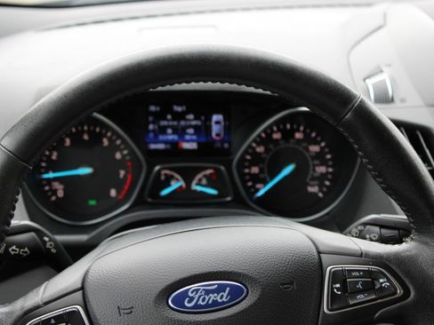 Used 2018 Ford Escape SEL w/ Ford Safe & Smart Package AWD/4WD image 9
