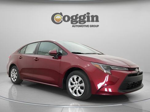 New 2026 Toyota Corolla LE FWD image 25