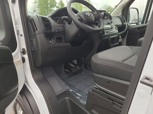 New 2026 RAM ProMaster 2500 w/ Convenience Group image 10