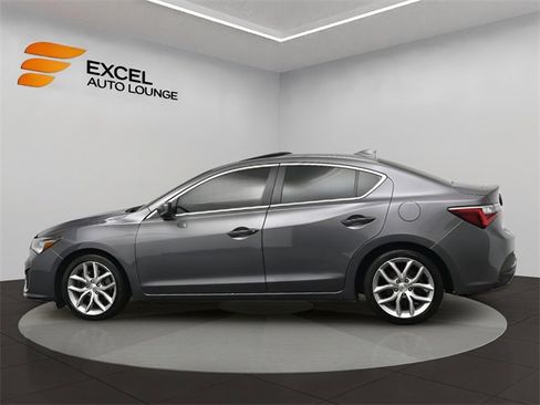 Used 2022 Acura ILX image 2