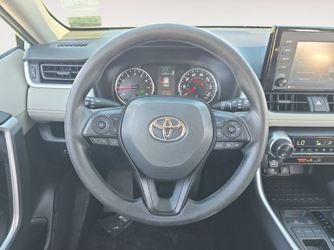 Certified 2022 Toyota RAV4 XLE image 12
