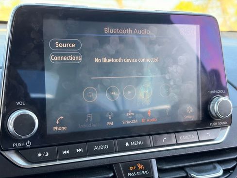 Used 2022 Nissan Altima 2.5 SR w/ Midnight Edition Package FWD image 23