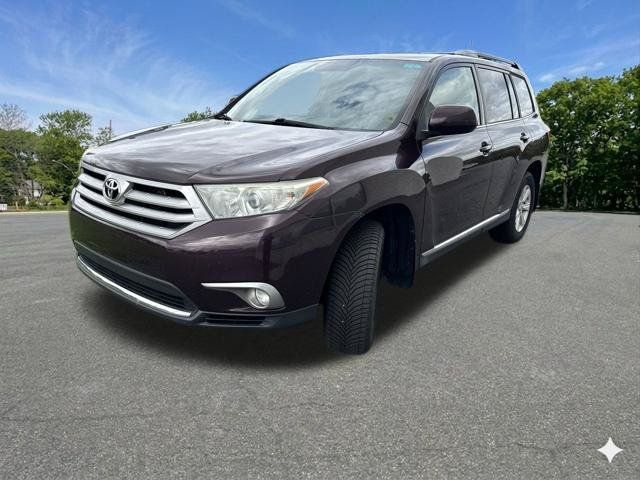 Used 2013 Toyota Highlander SE AWD/4WD image 4