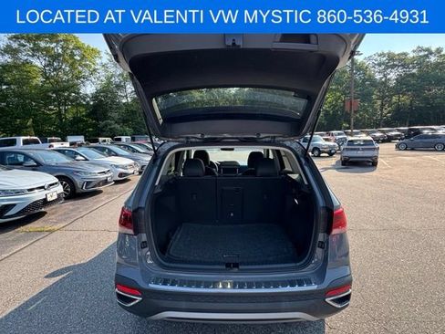 Certified 2024 Volkswagen Taos SE AWD/4WD image 17
