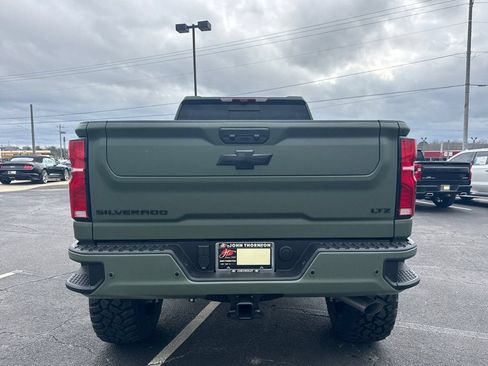 New 2026 Chevrolet Silverado 2500 LTZ w/ LTZ Plus Package AWD/4WD image 7