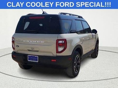 Certified 2025 Ford Bronco Sport Outer Banks w/ Outer Banks Tech Package+ AWD/4WD image 4
