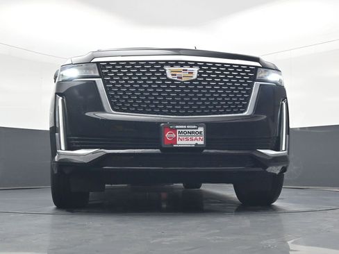 Used 2022 Cadillac Escalade ESV Premium Luxury image 20
