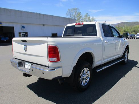 Used 2018 RAM 2500 Laramie w/ Snow Chief Group AWD/4WD image 5