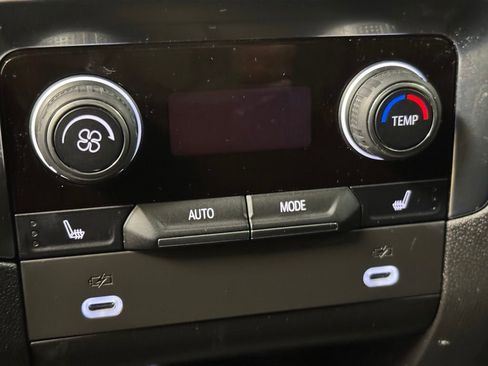 Used 2021 Chevrolet Tahoe LT w/ LT Signature Package image 20