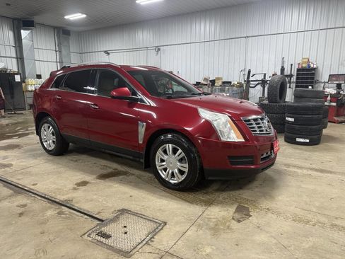Used 2015 Cadillac SRX Luxury image 32