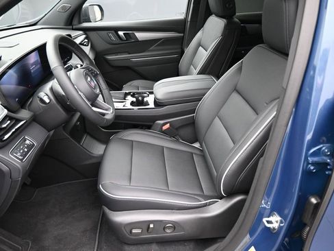 New 2025 Buick Enclave Preferred w/ Power Package image 9