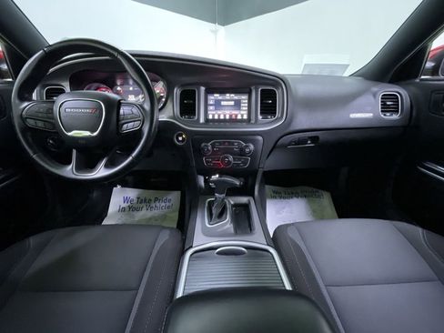 Used 2022 Dodge Charger SXT image 19