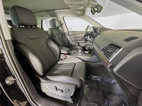New 2024 Audi Q5 e Premium image 27