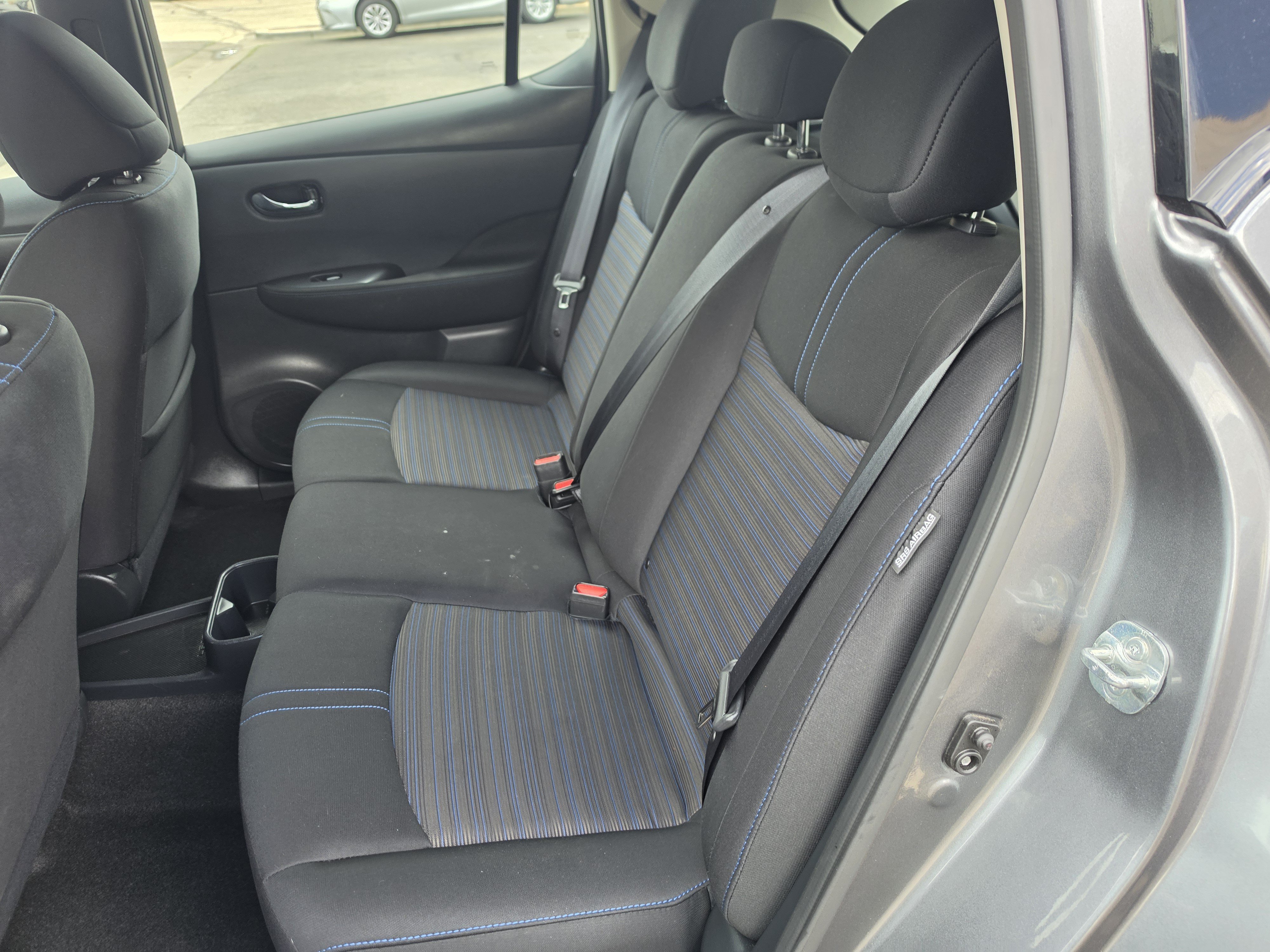 Used 2025 Nissan Leaf S FWD image 19