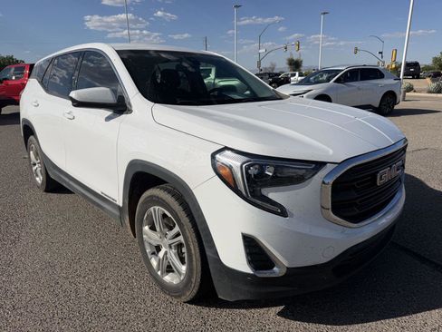 Used 2020 GMC Terrain SLE FWD image 7