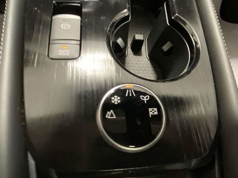 New 2026 Nissan Rogue Platinum image 18