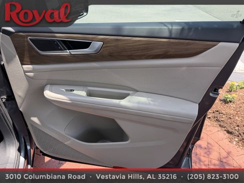 Certified 2024 Volkswagen Atlas SE FWD image 7