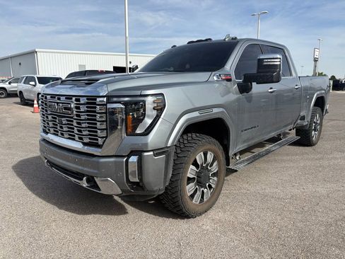 Used 2024 GMC Sierra 2500 Denali w/ Denali Reserve Package AWD/4WD image 1