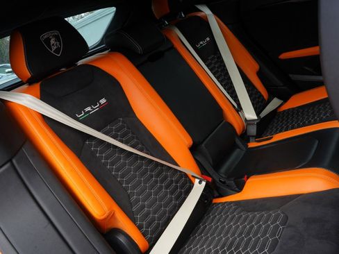 Used 2022 Lamborghini Urus AWD/4WD image 55