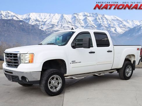 Used 2008 GMC Sierra 2500 SLE w/ Z71 Off-Road Package image 1