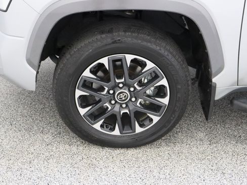 Used 2024 Toyota Tundra Limited w/ Power Package AWD/4WD image 11