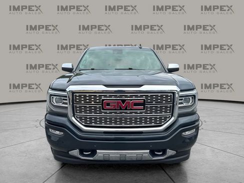 Used 2017 GMC Sierra 1500 Denali w/ Denali Ultimate Package AWD/4WD image 8
