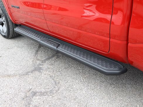 Used 2022 RAM 1500 Big Horn w/ Built-to-serve Edition image 13