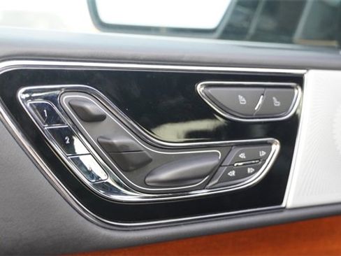 Used 2023 Lincoln Navigator Black Label image 23