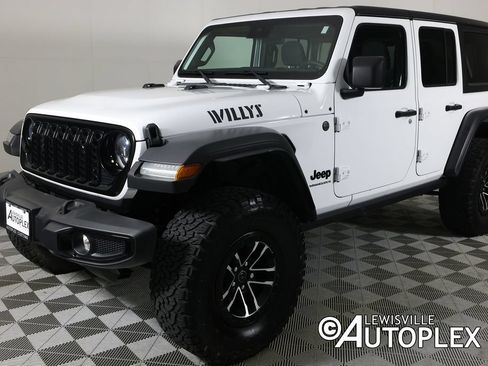 Used 2024 Jeep Wrangler Unlimited Sport AWD/4WD image 9
