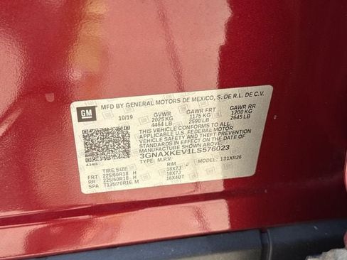 Used 2020 Chevrolet Equinox LT FWD image 33