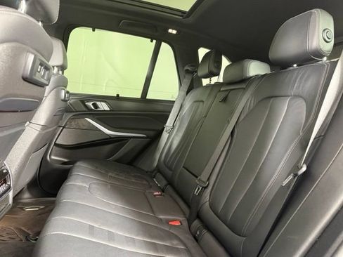 Used 2019 BMW X5 xDrive40i AWD/4WD image 23