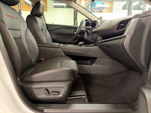 Used 2025 Nissan Rogue SV w/ Rock Creek Premium Package AWD/4WD image 30