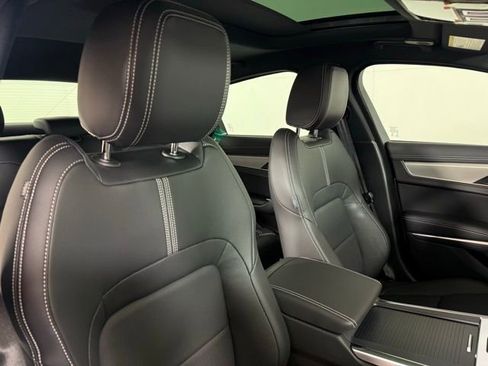 Used 2024 Jaguar XF R-Dynamic SE image 36