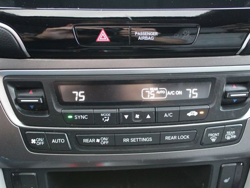 Used 2021 Honda Pilot Special Edition image 21