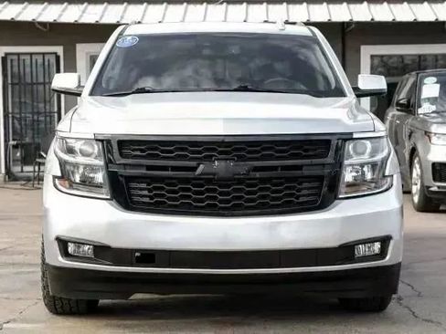 Used 2019 Chevrolet Suburban LT AWD/4WD image 7