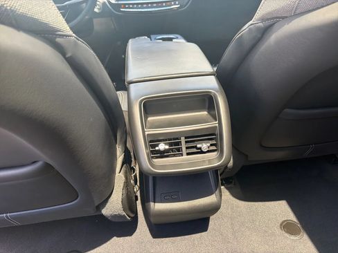 Used 2024 Cadillac Lyriq Tech RWD image 15
