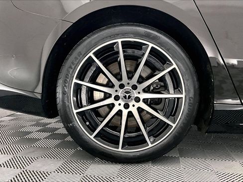 Certified 2023 Mercedes-Benz EQS 580 4MATIC Sedan image 8