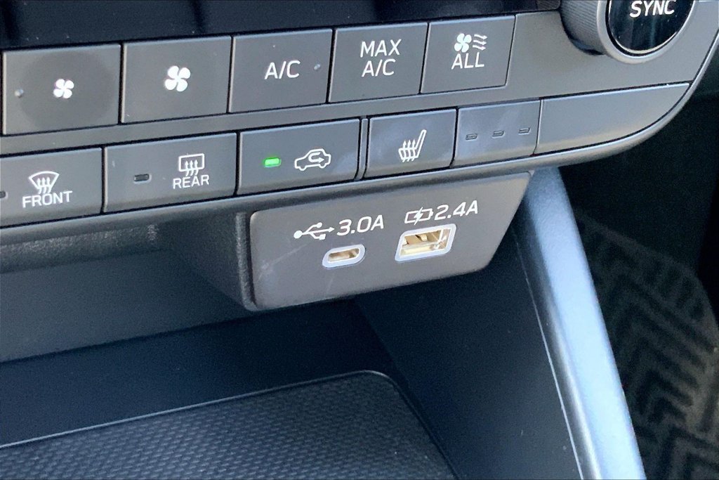 Certified 2026 Subaru Outback Premium AWD/4WD image 16
