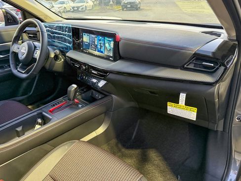 New 2026 Nissan Kicks SR w/ Cold Weather Package image 9