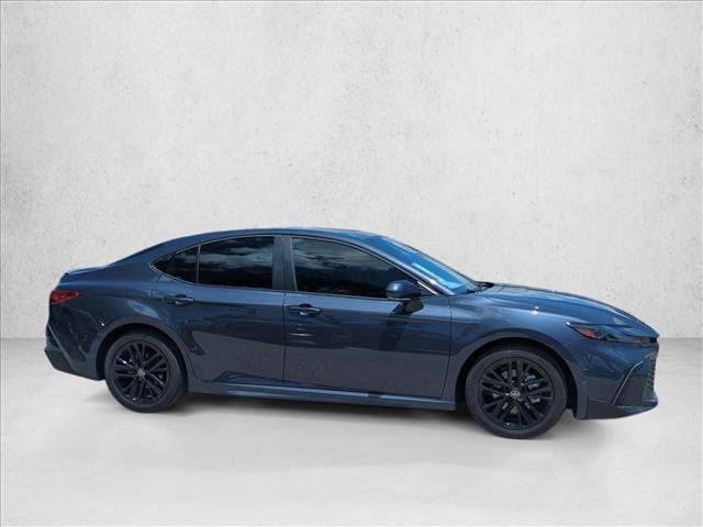 Used 2026 Toyota Camry SE FWD image 4