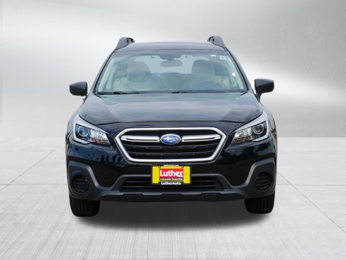 Used 2019 Subaru Outback 2.5i AWD/4WD image 2