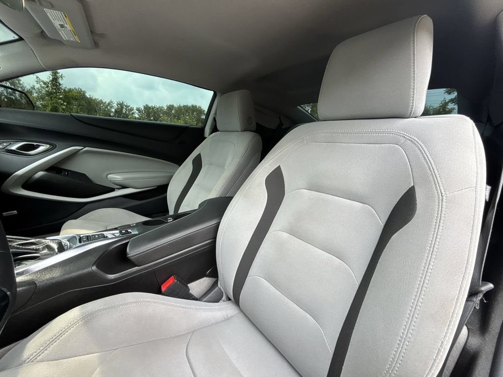 Used 2023 Chevrolet Camaro LT w/ Technology Package RWD image 13