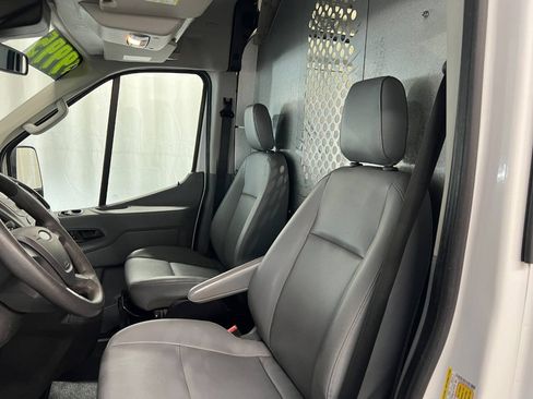 Used 2017 Ford Transit 250 148 Medium Roof RWD image 9