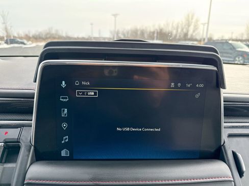 Used 2024 Chevrolet Suburban RST w/ Luxury Package image 18