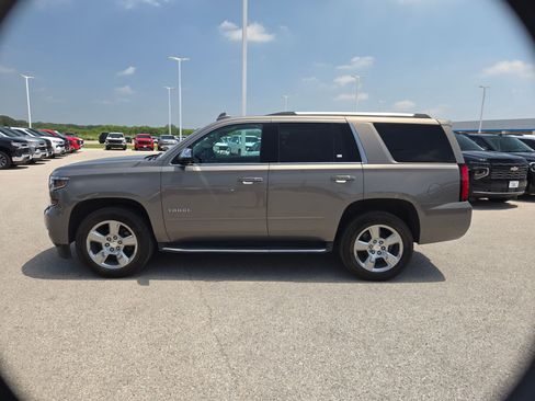 Used 2017 Chevrolet Tahoe Premier RWD image 6