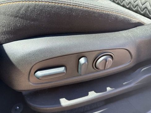 Used 2024 Chevrolet Equinox LT AWD/4WD image 14