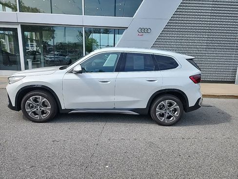 Used 2025 BMW X1 xDrive28i w/ Convenience Package AWD/4WD image 3