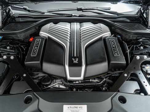 Used 2022 Rolls-Royce Ghost w/ Ghost Package AWD/4WD image 12